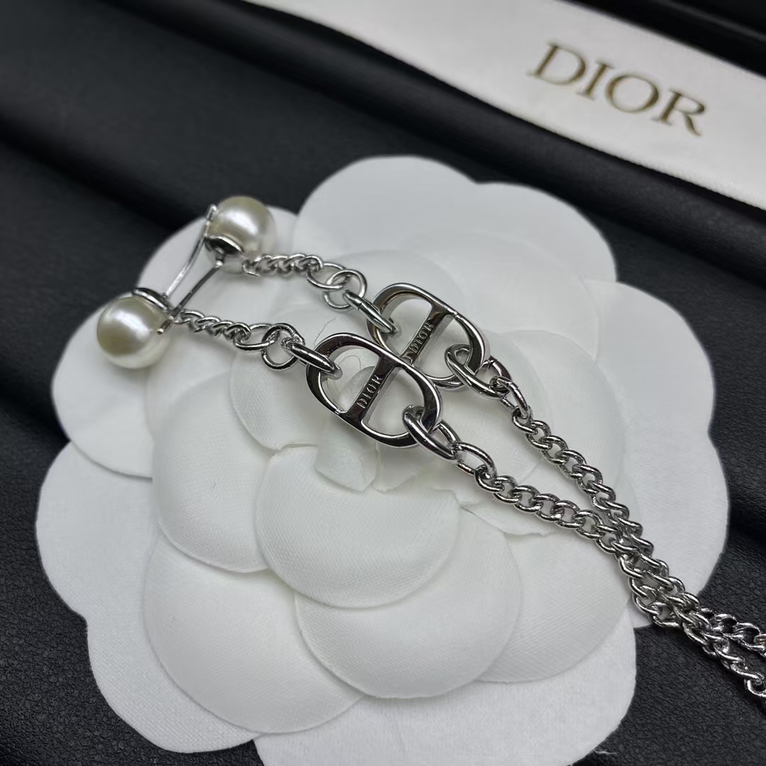 Dior Chain Dangle Pearl Earrings - Best Replica Jewelry™