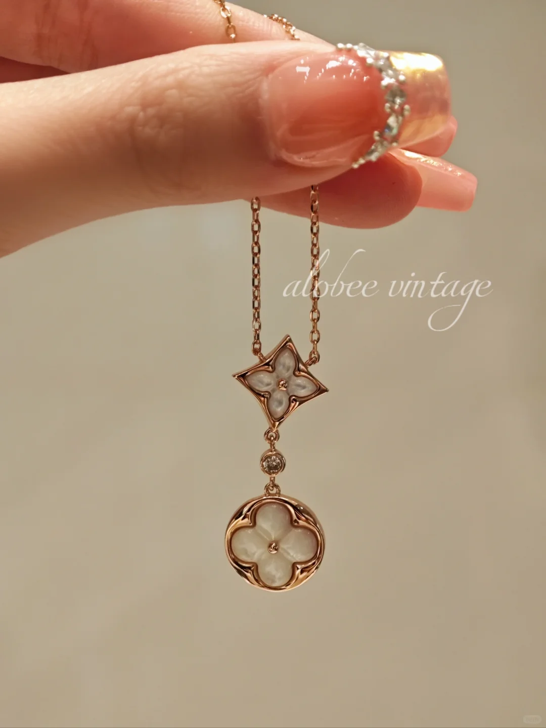 Louis Vuitton Star Sun Pendant Necklace - Best Replica Jewelry™