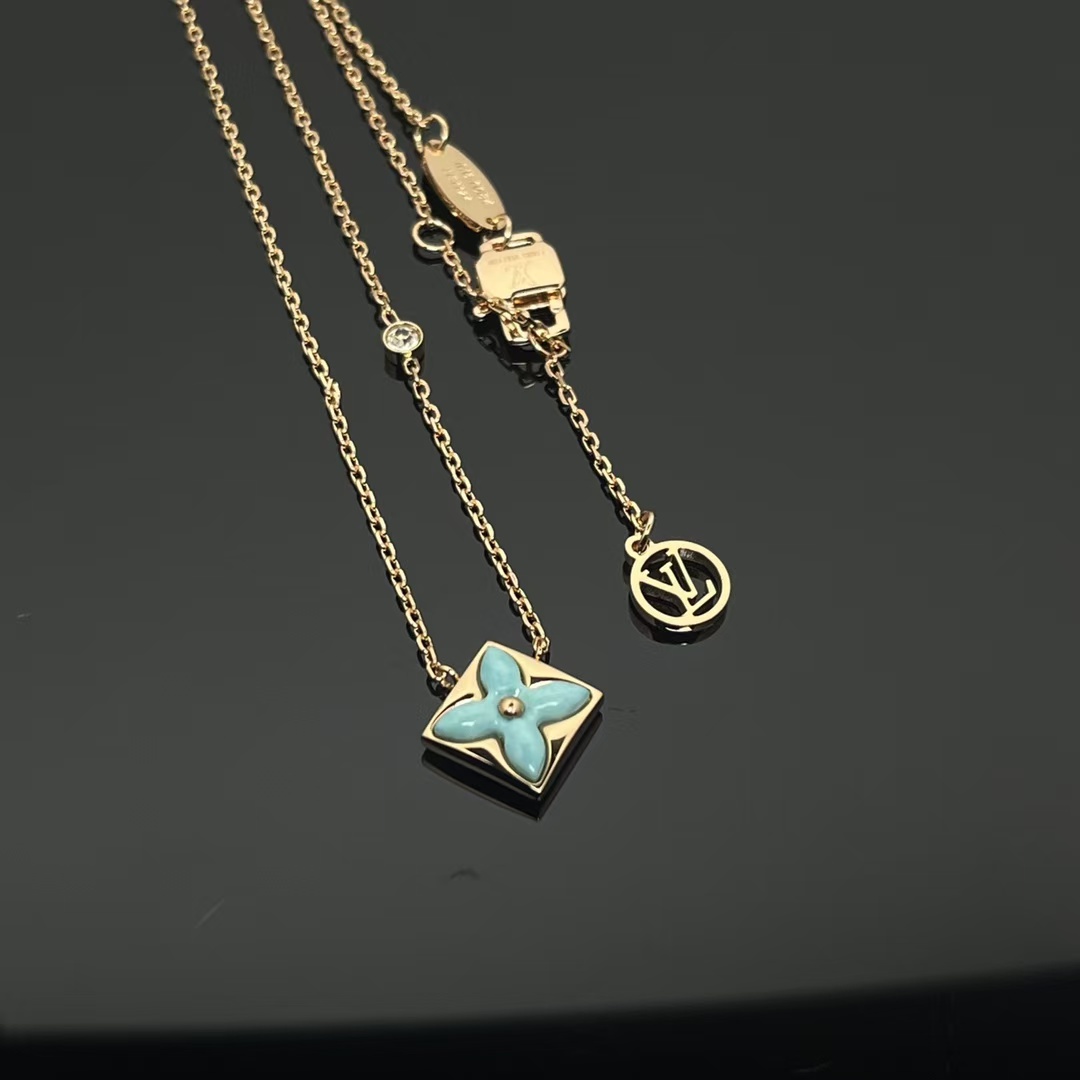 Louis Vuitton Color Blossom BB Star Pendant Necklaces - Best Replica Jewelry™