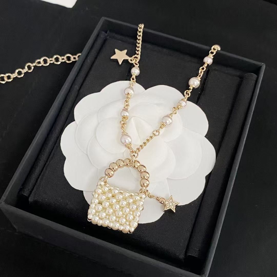 Chanel Pearl Bag Pendant Necklace - Best Replica Jewelry™