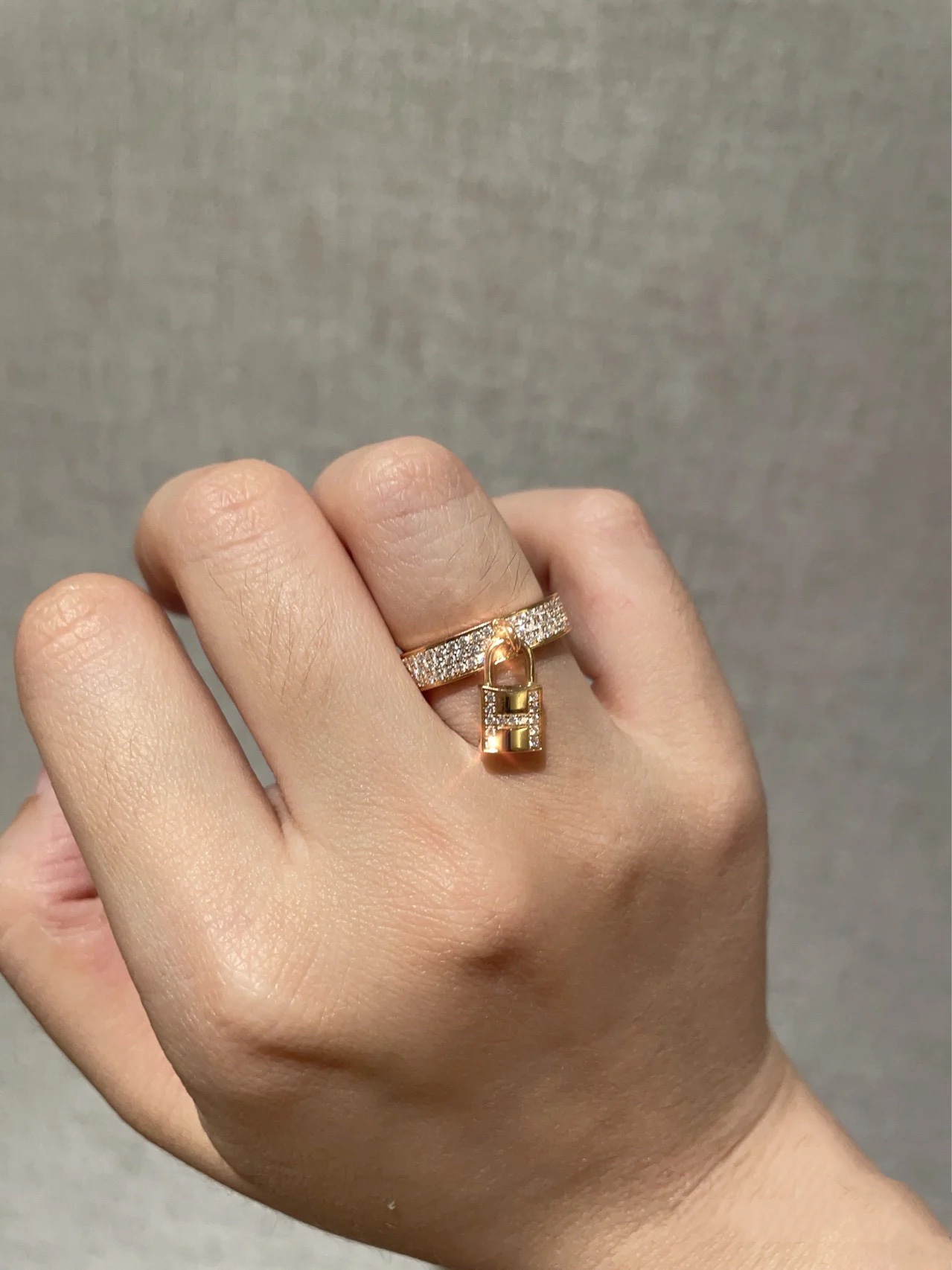 Hermes Diamond Paved Lock Ring - Best Replica Jewelry™