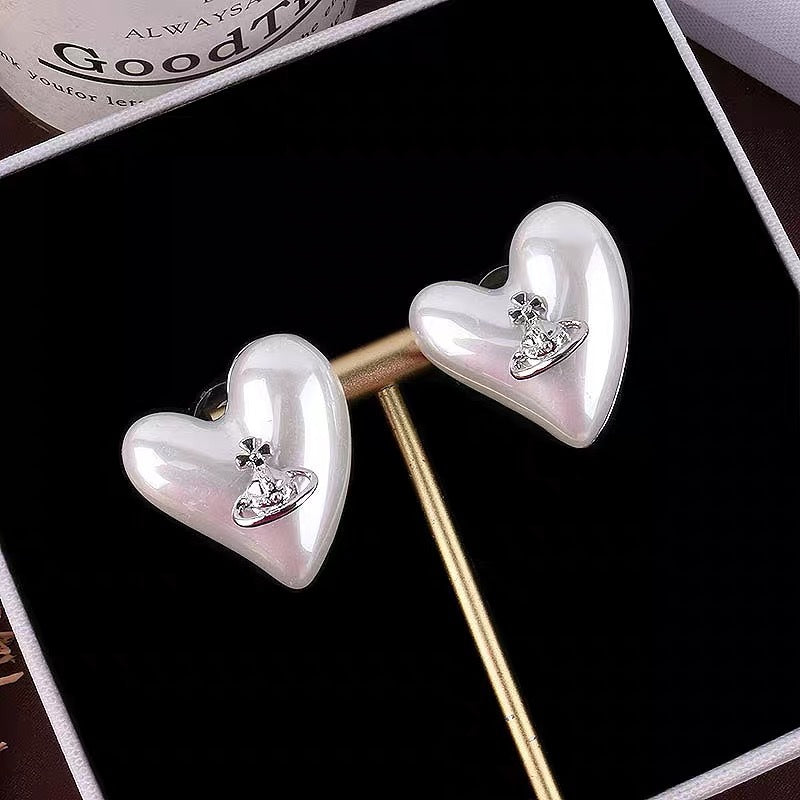 Vivienne Westwood Heart Saturn Earrings - Best Replica Jewelry™