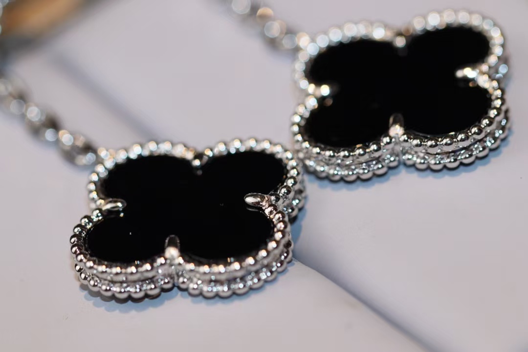 VCA Magic Alhambra Earrings, 2 Motifs - Best Replica Jewelry™