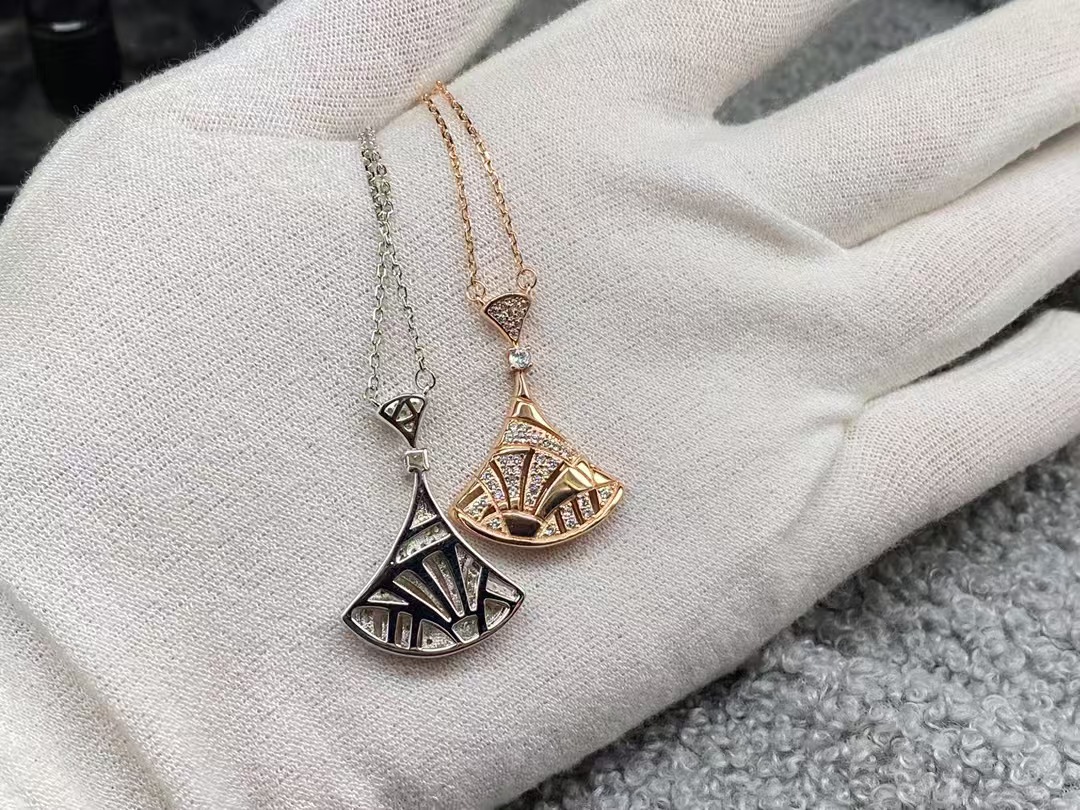 Bvlgari Divas' Dream Necklace - Best Replica Jewelry™