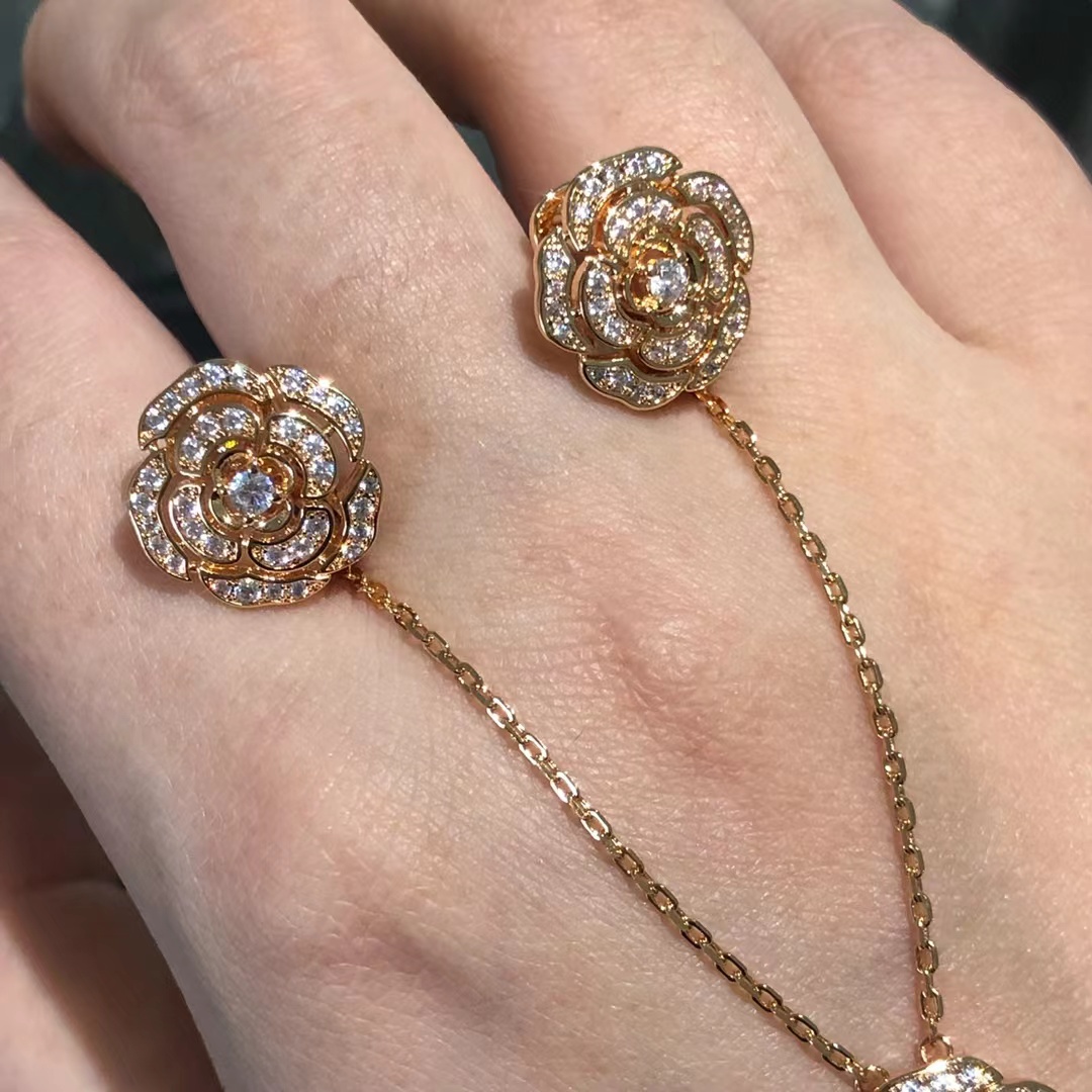 Chanel Diamond Camellia Flower Pendant Necklace - Best Replica Jewelry™