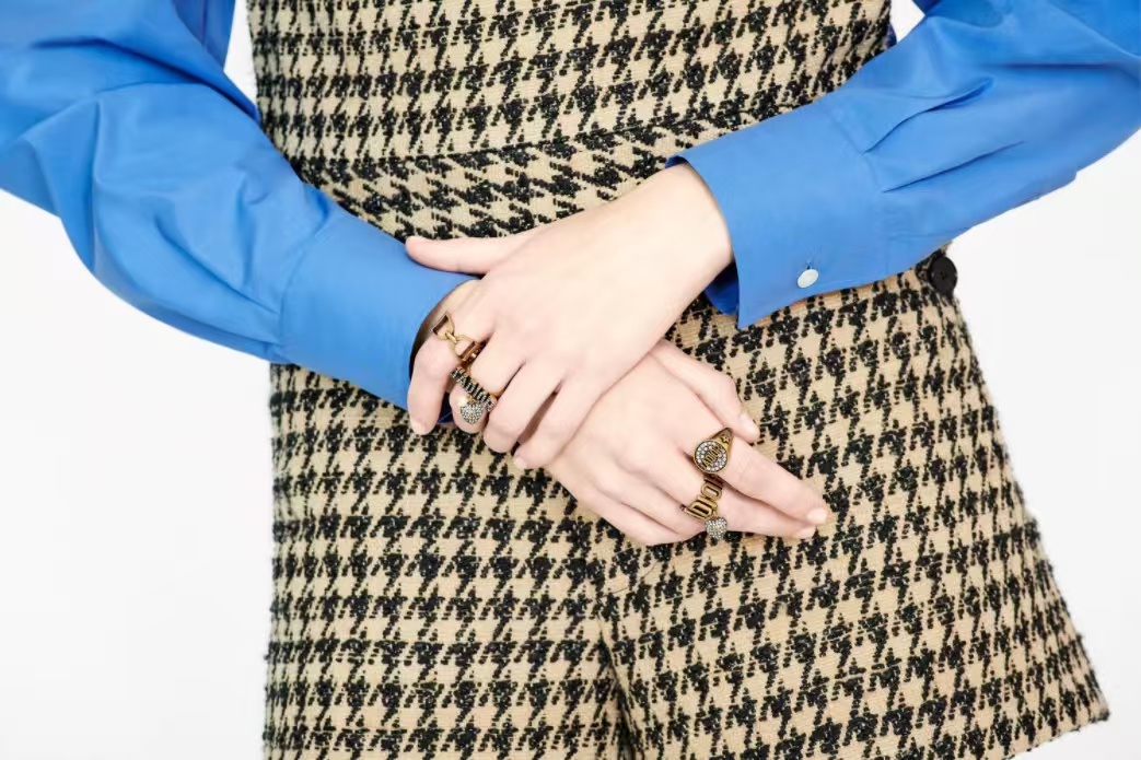 Dior JADIOR Heart Dangle Ring - Best Replica Jewelry™