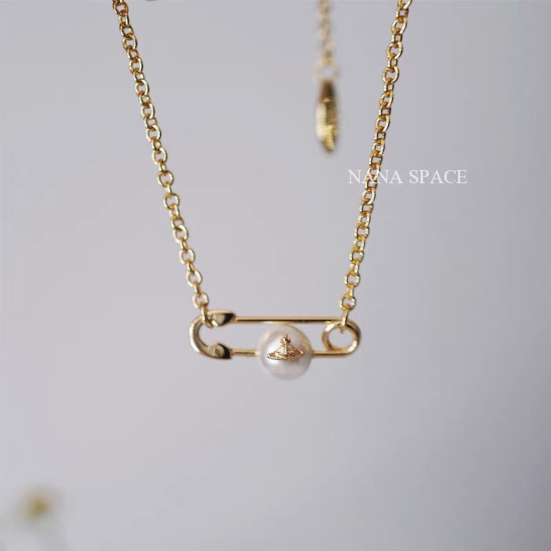 Vivienne Westwood Paperclip With A Pearl Pendant Necklace - Best Replica Jewelry™