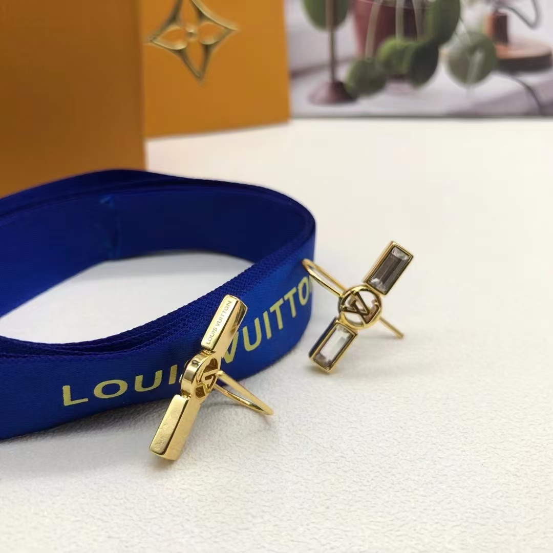 Louis Vuitton Hook Stud Earrings - Best Replica Jewelry™