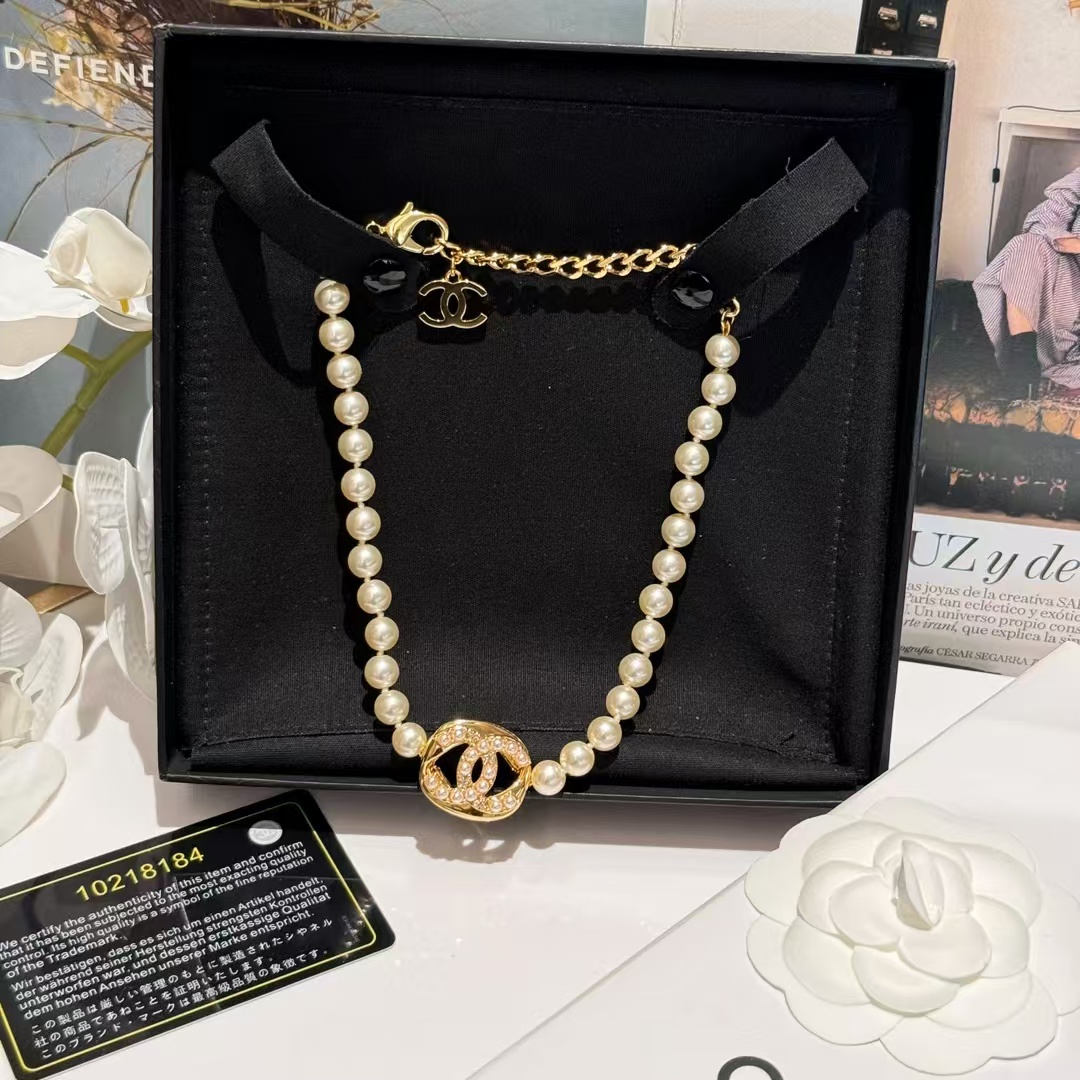 Chanel Round Double C Pendant Pearl Choker Necklace - Best Replica Jewelry™