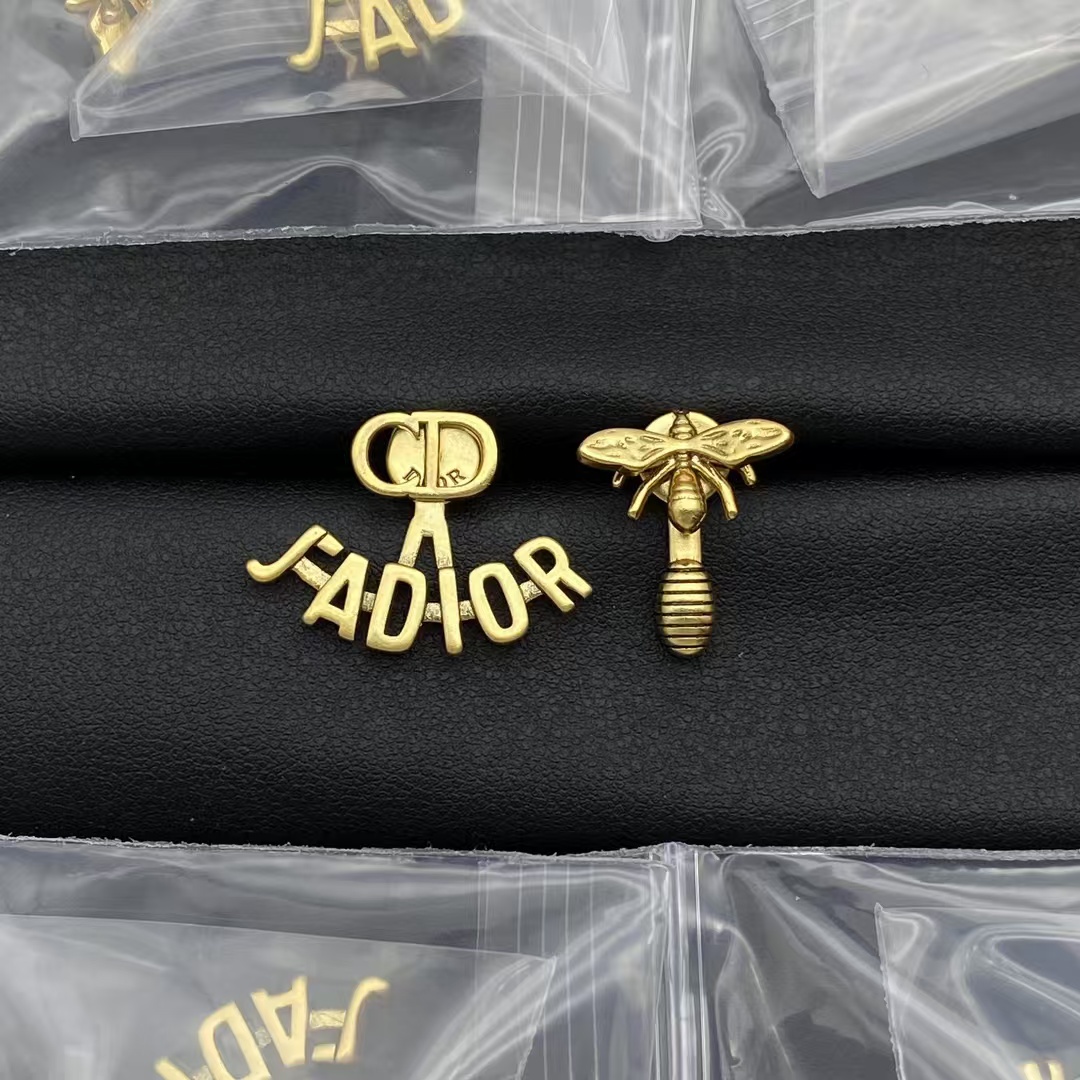 Dior Asymmetric JADIOR Bee Earrings - Best Replica Jewelry™