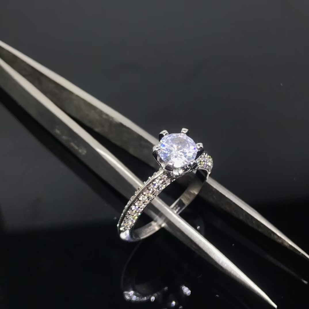Tiffany Classic Single Diamond Ring - Best Replica Jewelry™