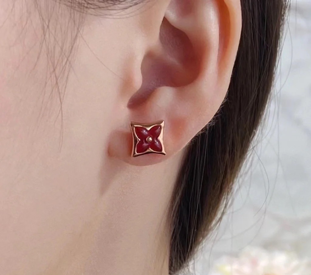 Louis Vuitton Asymmetrical Rose Gold Stud Earrings - Best Replica Jewelry™
