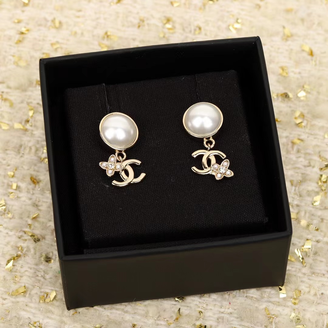 Chanel Pearl Stud Double C Dangle Earring - Best Replica Jewelry™