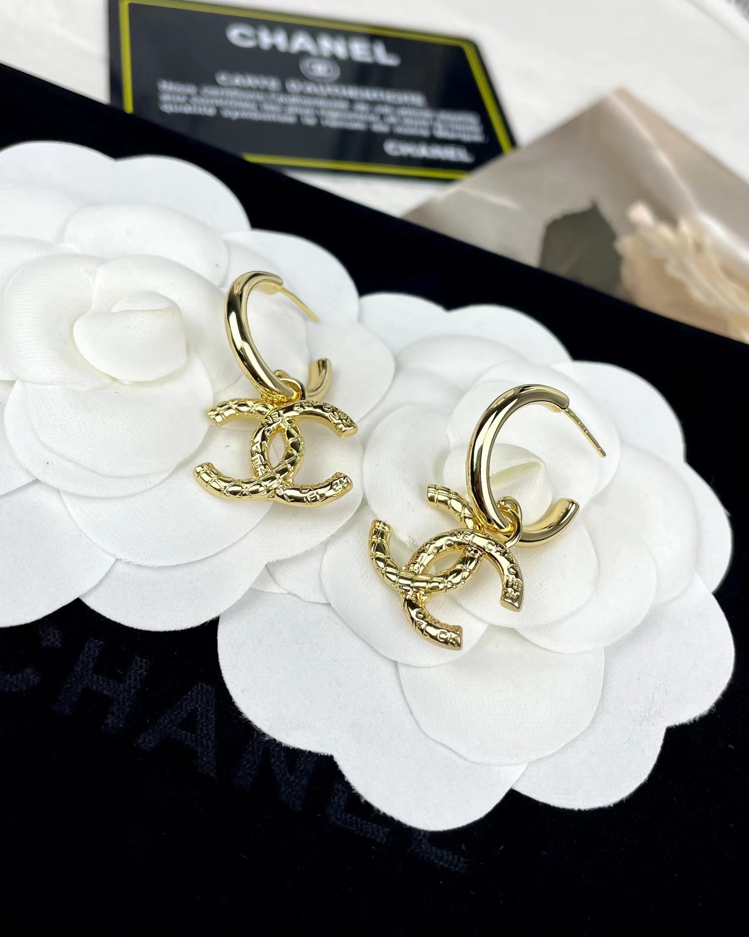 Chanel Golden Double C Earrings - Best Replica Jewelry™