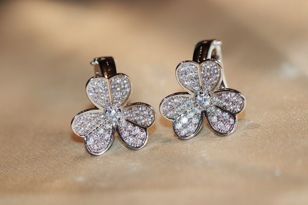 VCA Frivole Earrings - Small - Best Replica Jewelry™