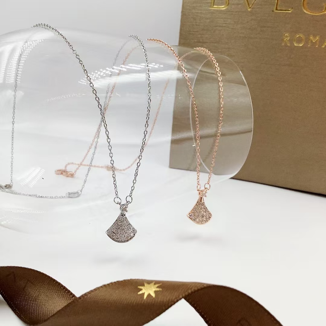 Bvlgari Divas' Dream Necklace - Best Replica Jewelry™