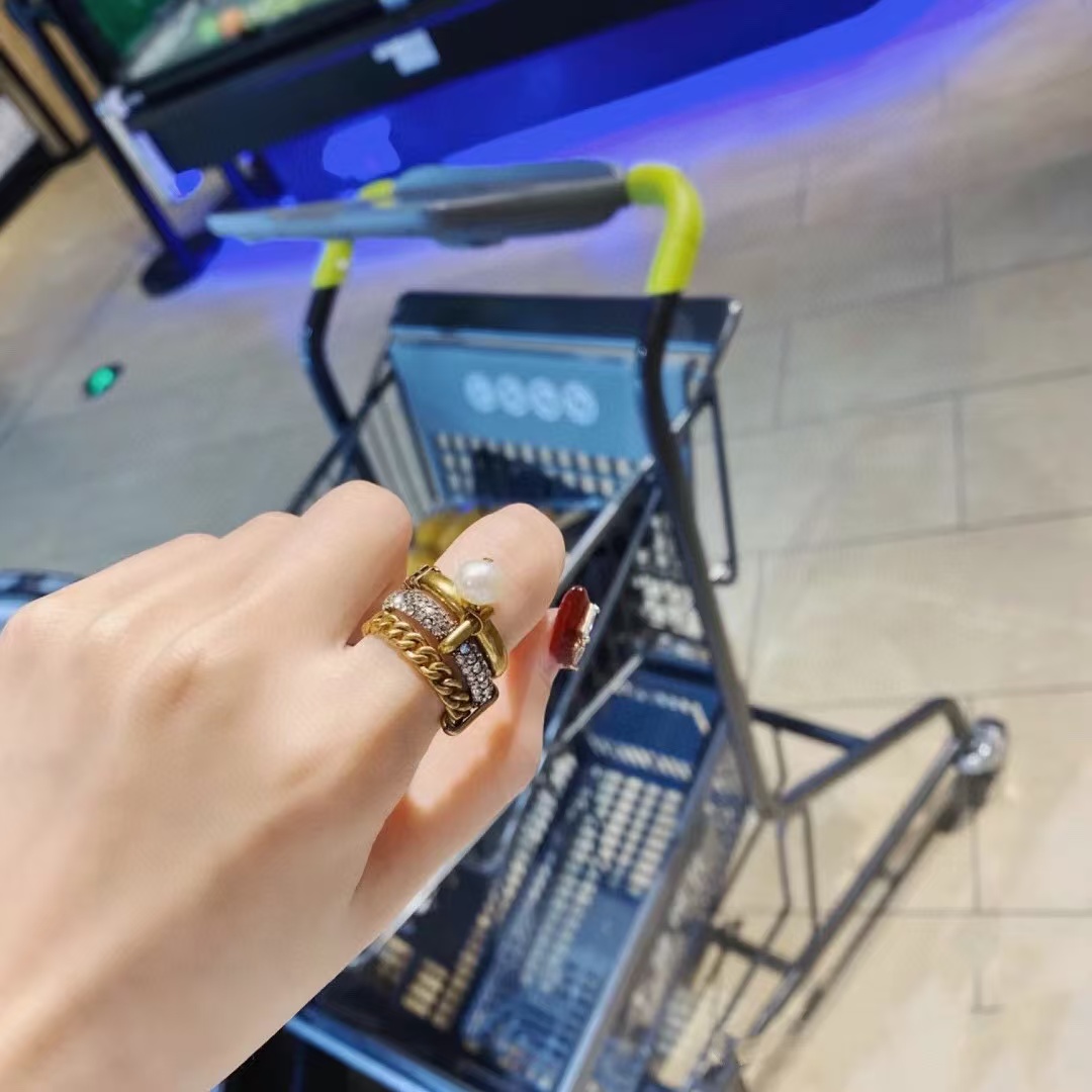 JADIOR 3 Layers Pearl Dangle Ring - Best Replica Jewelry™