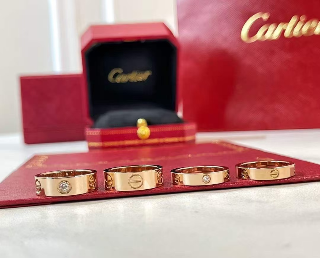 Cartier LOVE LEVE Ring - Best Replica Jewelry™