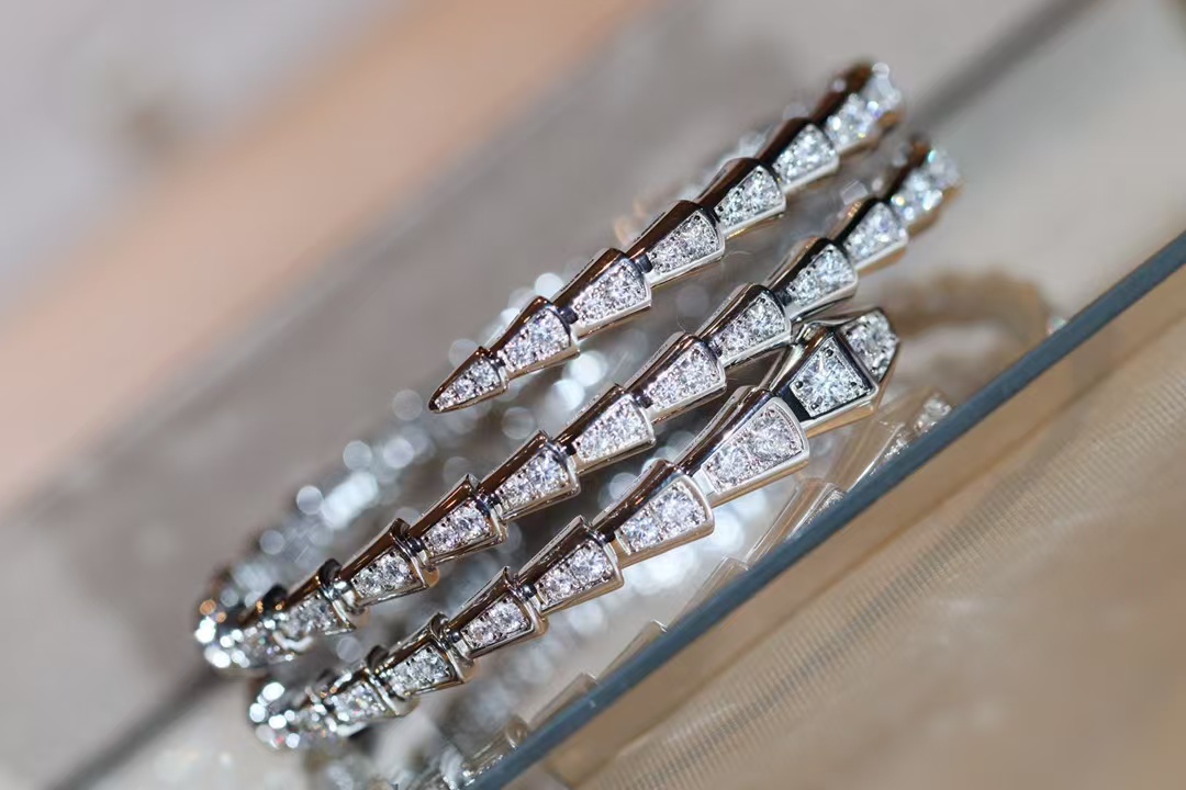 Bvlgari Serpenti Viper Bangle Bracelet - Full Diamond - Best Replica Jewelry™