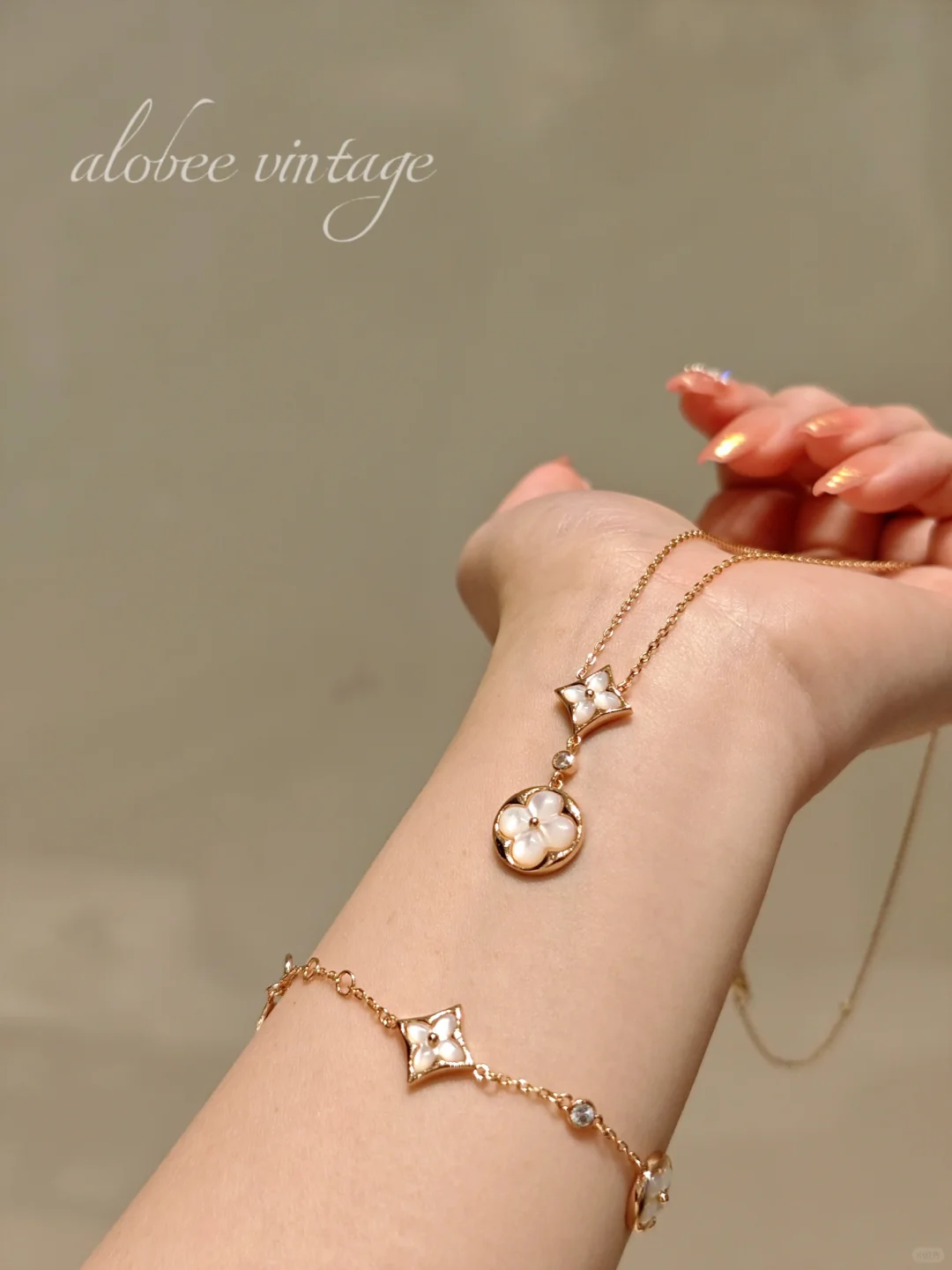 Louis Vuitton Star Sun Pendant Necklace - Best Replica Jewelry™