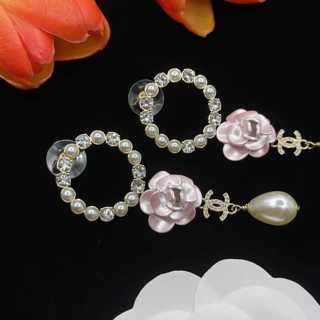 Chanel Pink Camellia Pearl Dangle Earrings - Best Replica Jewelry™