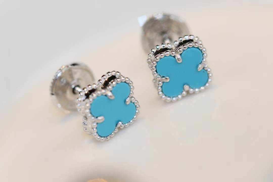 VCA Sweet Alhambra Earstuds Earring - Mini - Best Replica Jewelry™