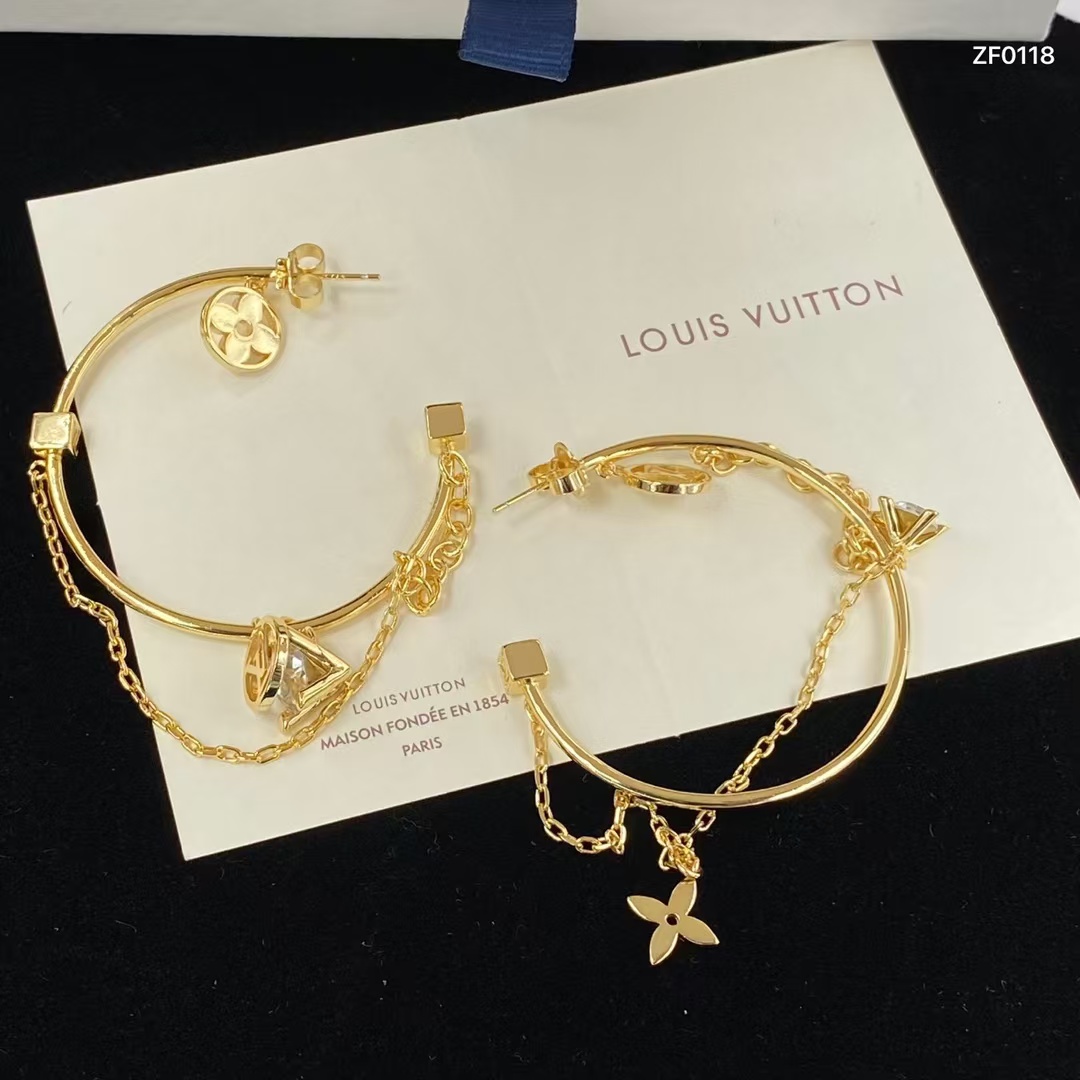 Louis Vuitton Large C Hoop Earrings - Best Replica Jewelry™