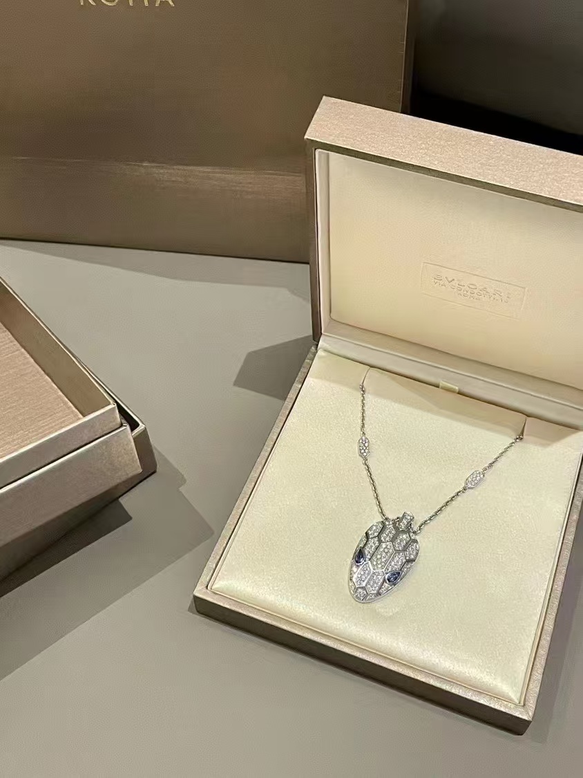 Bvlgari Seductive Snakes Serpenti Seduttori Necklace - Best Replica Jewelry™