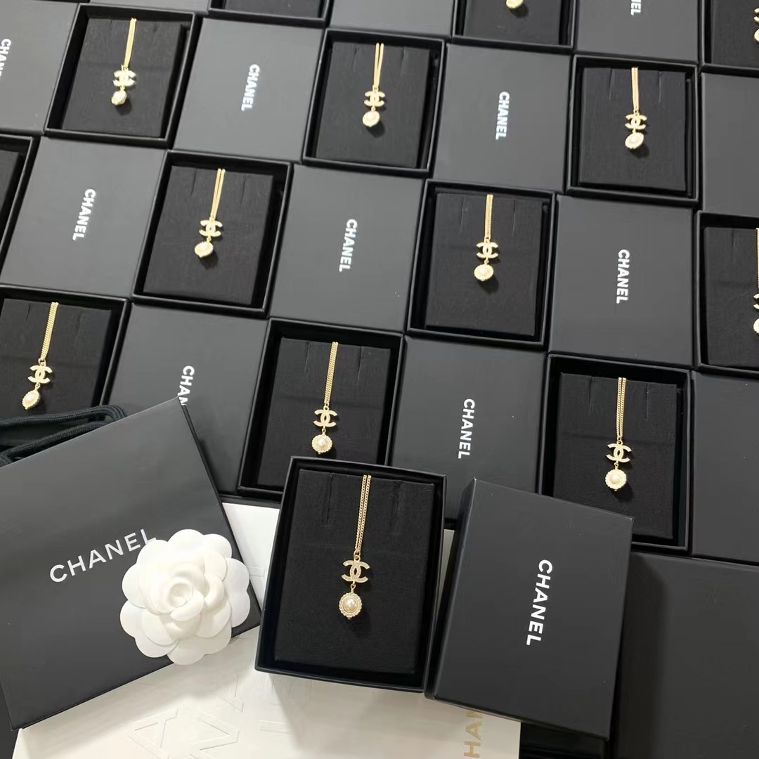 Chanel Minimalist Double C Pearl Drop Necklace - Best Replica Jewelry™