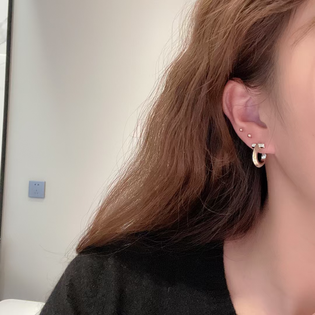 Tiffany T T1 Hoop Earrings - Best Replica Jewelry™