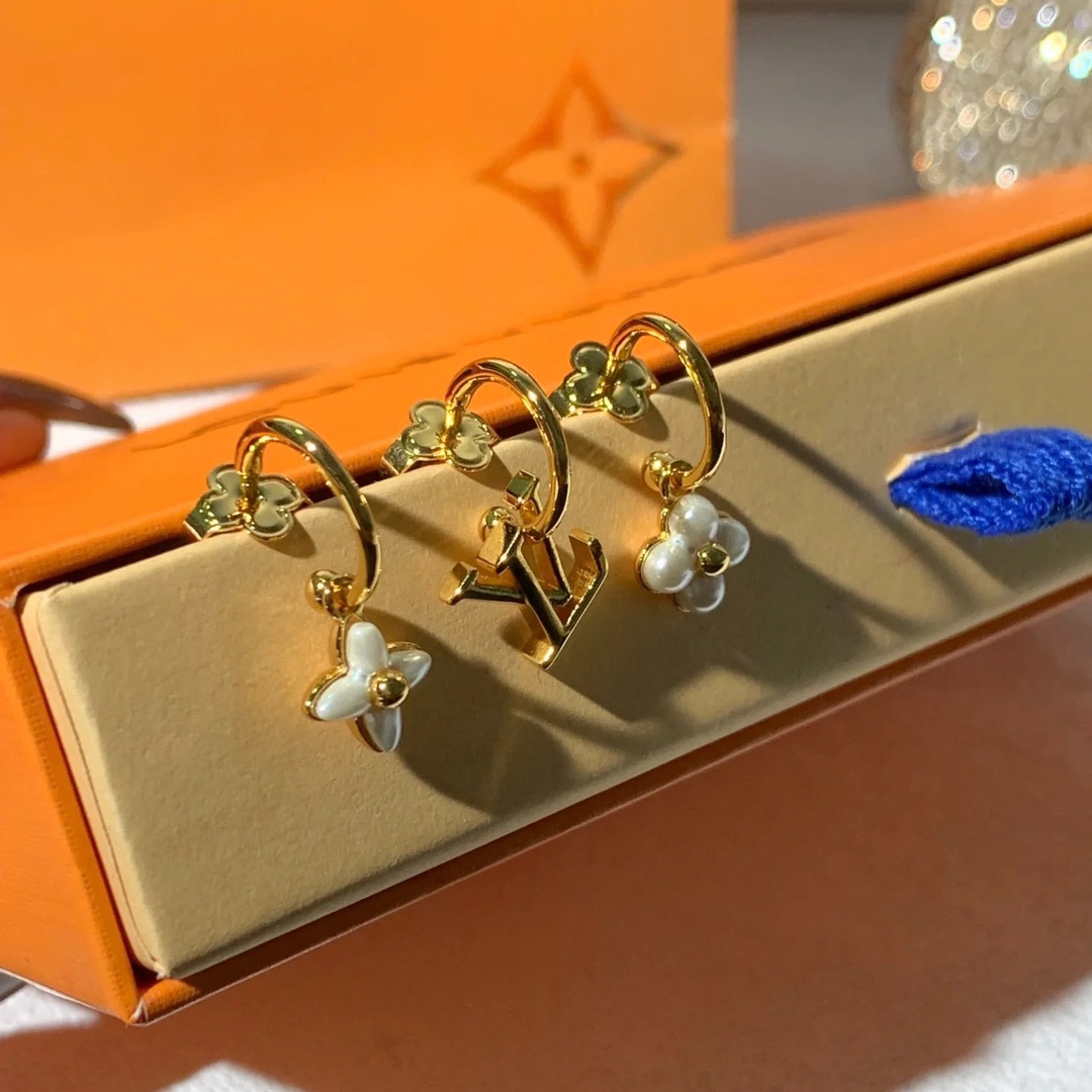 Louis Vuitton Blossom Dangle Earrings - 3 Pieces - Best Replica Jewelry™