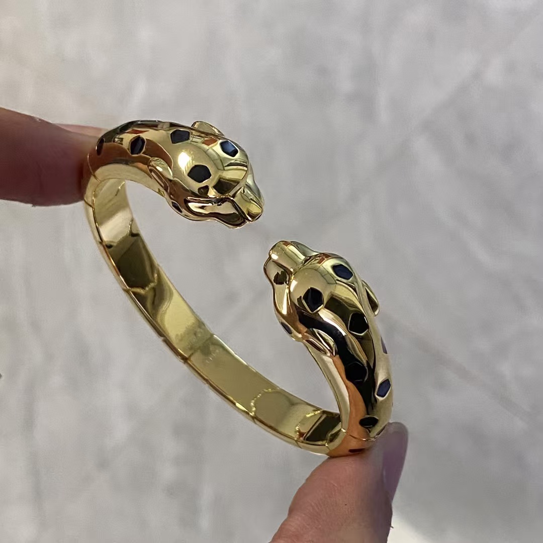 Cartier Leopard Head Panthère de Bracelet Bangle - Best Replica Jewelry™