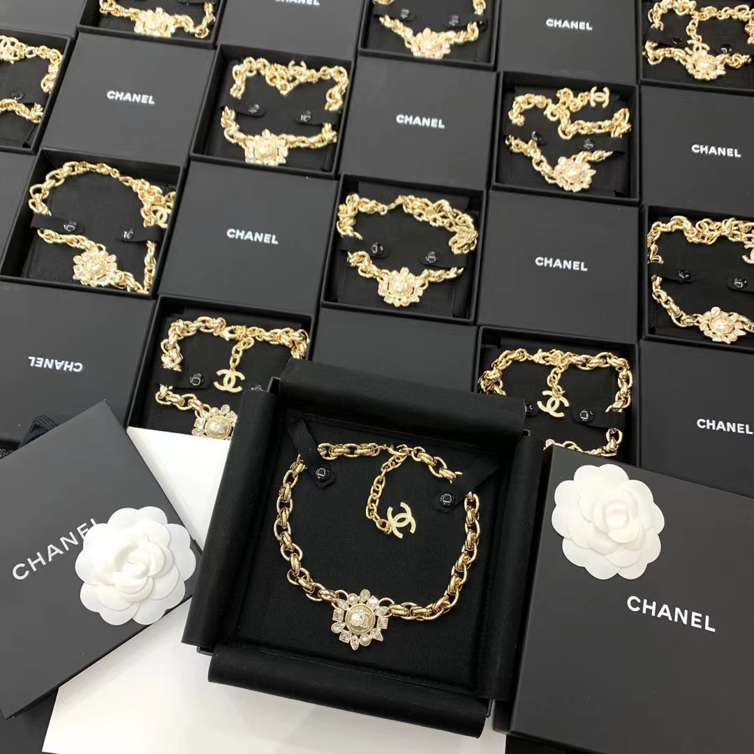 Chanel Thick Cuban Chain Flower Pendant Choker Necklace - Best Replica Jewelry™