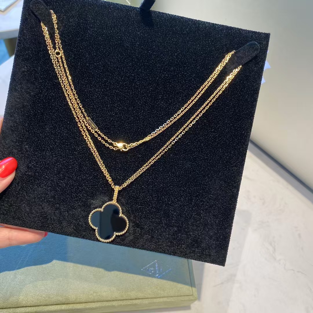 VCA Vintage Alhambra Pendant Large Clover Sweater Necklace - Best Replica Jewelry™