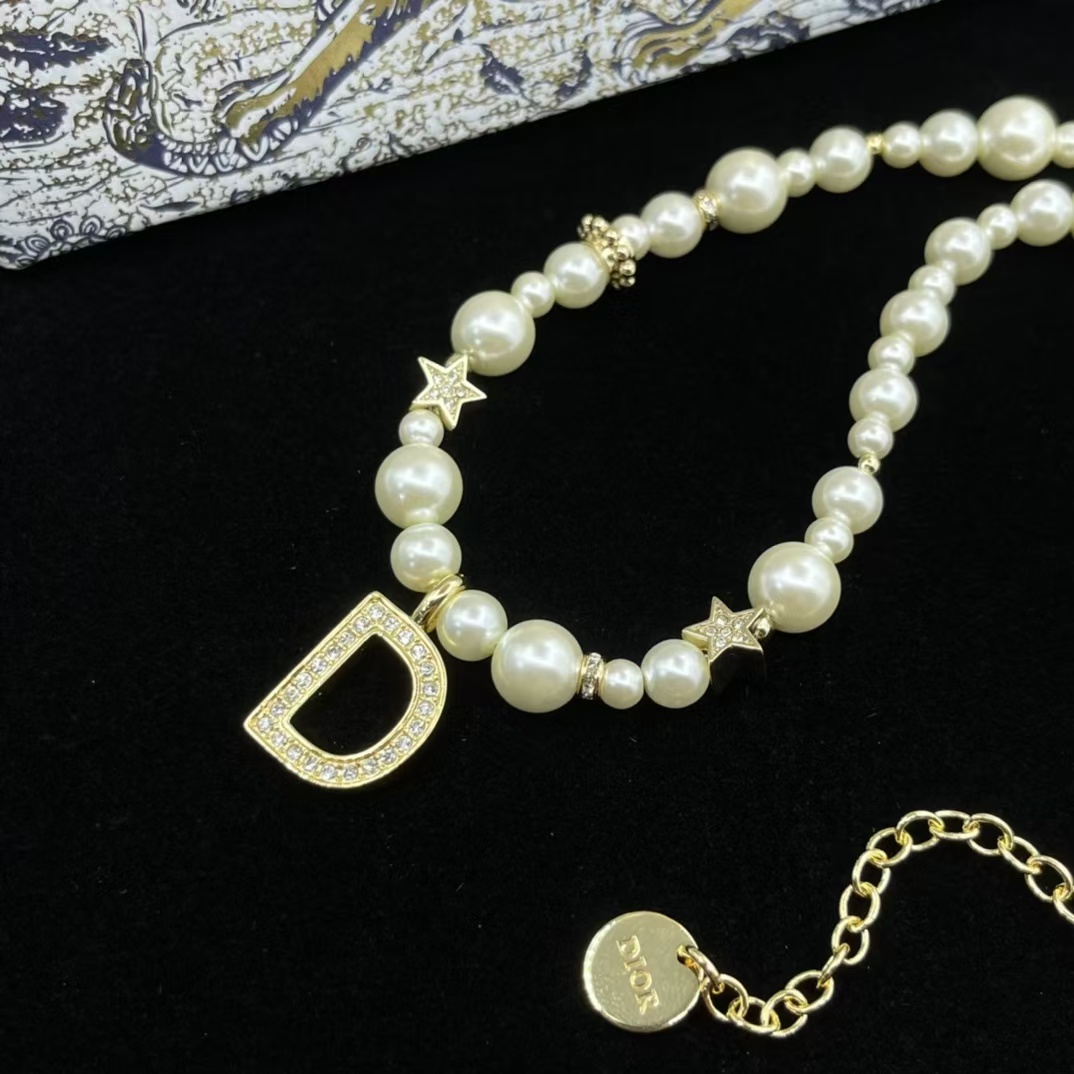 Dior Letter D Pendant Pearl Necklace - Best Replica Jewelry™
