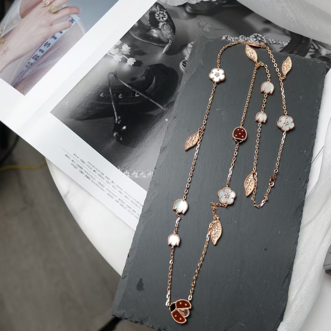 VCA Lucky Spring Long Necklace, 15 Motifs - Best Replica Jewelry™