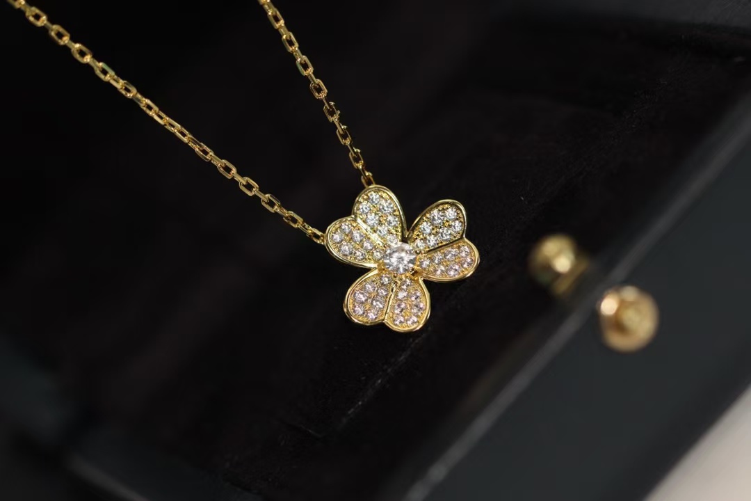 VCA Frivole Pendant Necklace - Mini - Best Replica Jewelry™