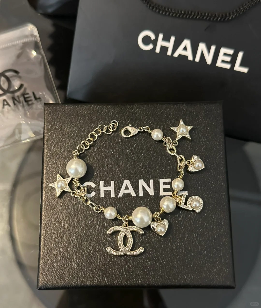 Chanel Heart Star NO.5 Pearl Bracelet - Best Replica Jewelry™