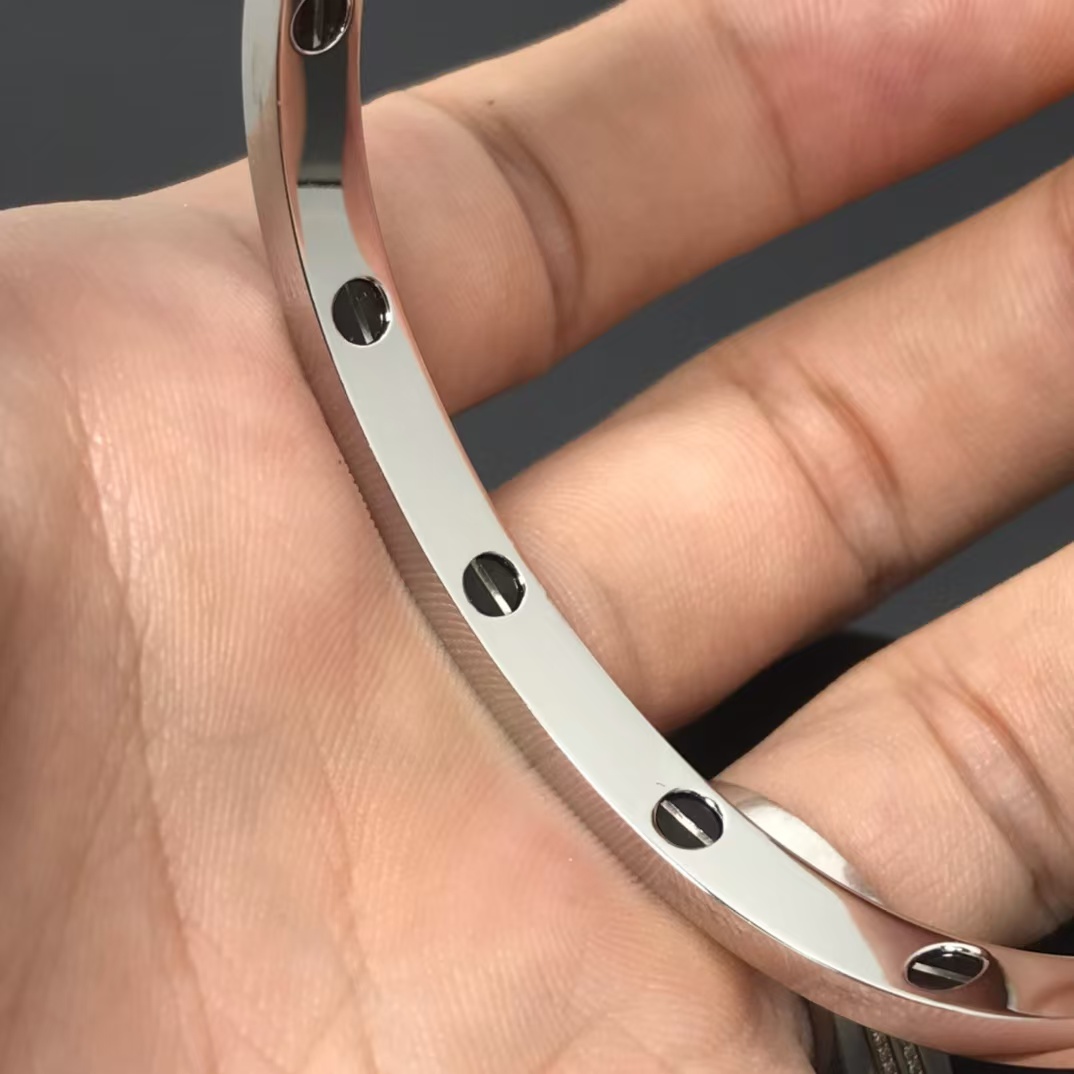 Cartier LOVE Bracelet Bangle - Black Nail - Best Replica Jewelry™