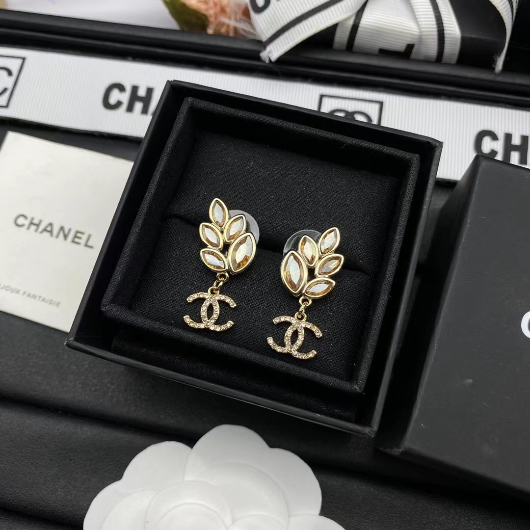 Chanel Amber Leaf Earrings - Best Replica Jewelry™