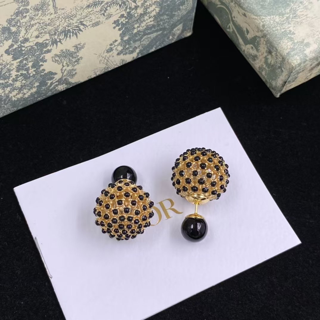 Dior Black Stud Earrings - Best Replica Jewelry™