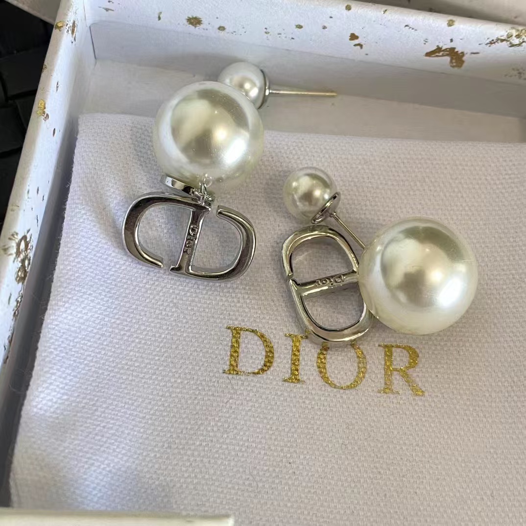 Dior Silver CD Pearl Earrings - Best Replica Jewelry™