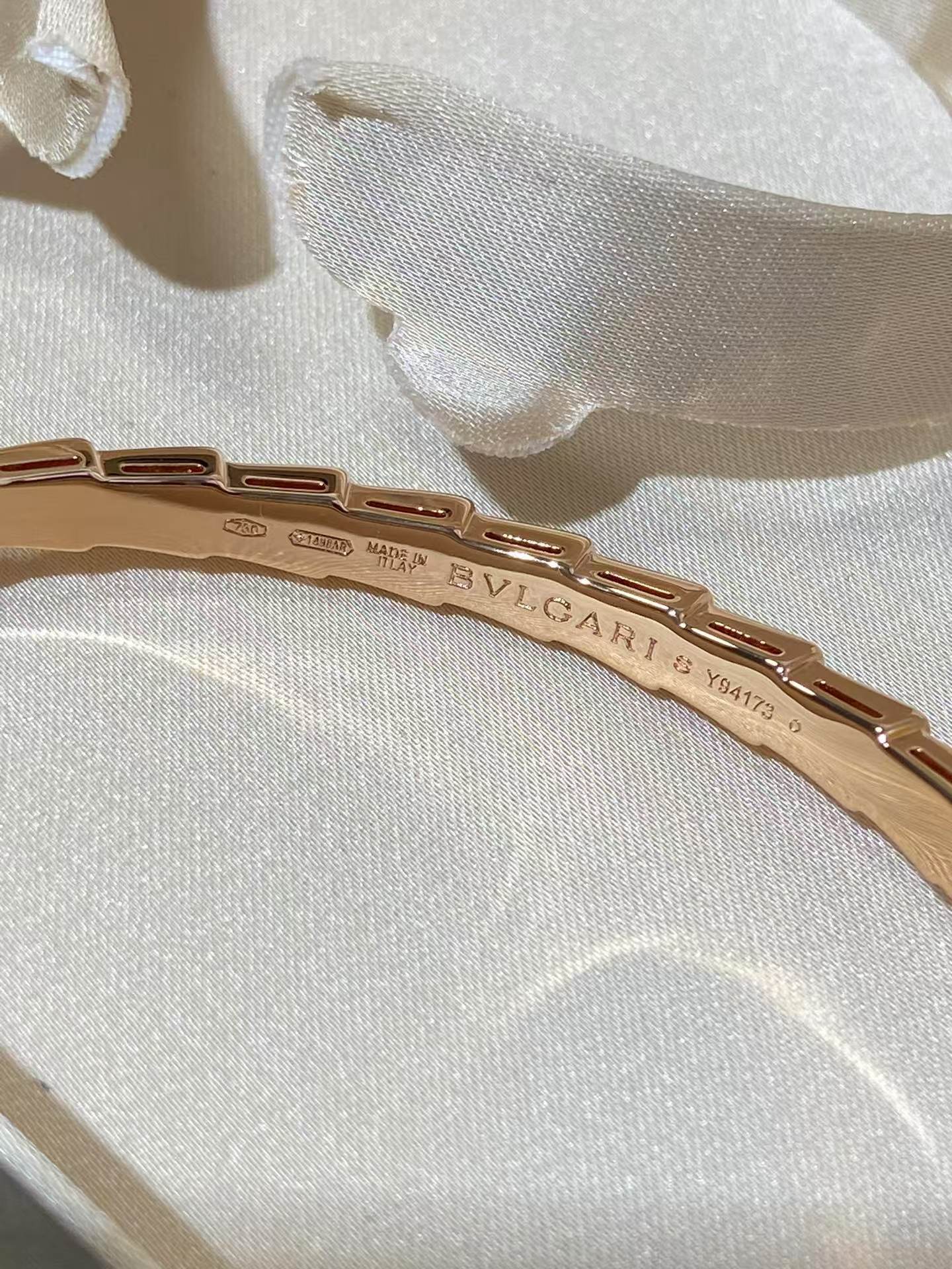 Bvlgari Serpenti Viper Bracelet Bangle in Rose Gold - Best Replica Jewelry™