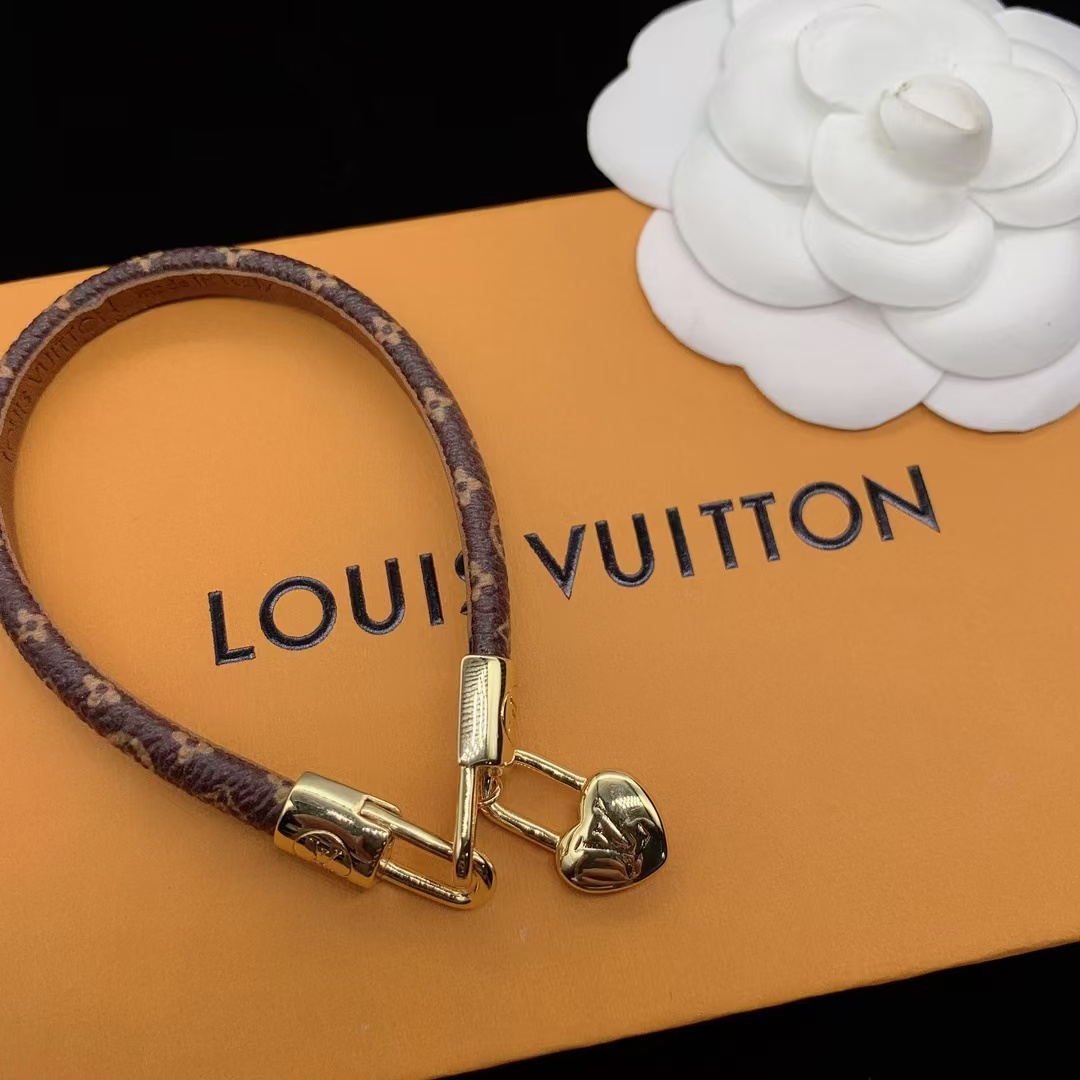 Louis Vuitton Heart Lock Charm Bracelet - Best Replica Jewelry™