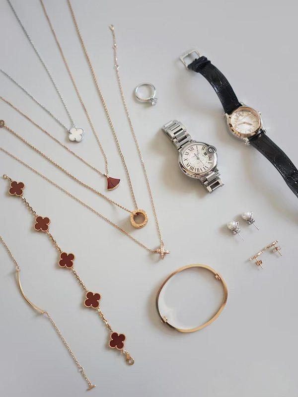 オンラインで購入できる高品質な偽ブランドジュエリーの購入ガイド - Best Replica Jewelry™