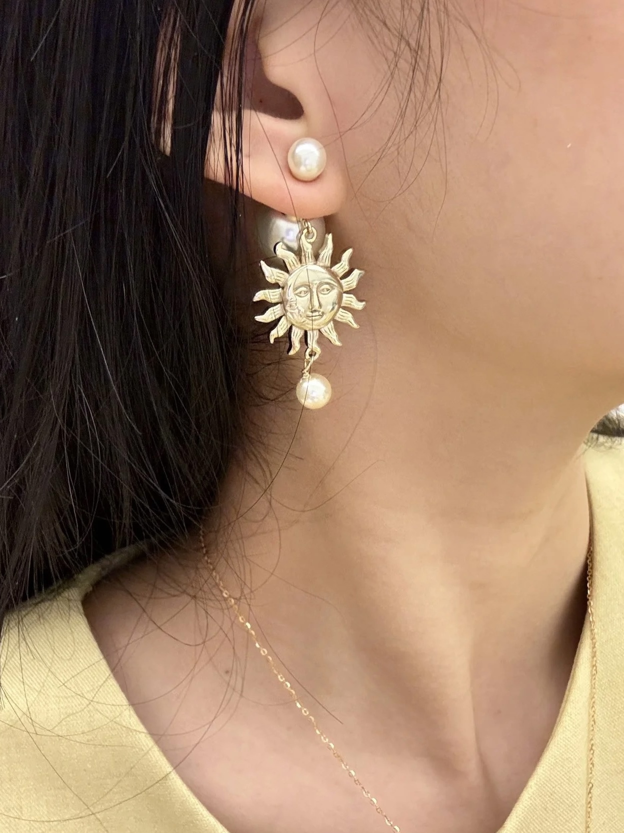 Dior Sun Face Pearl Earrings - Best Replica Jewelry™