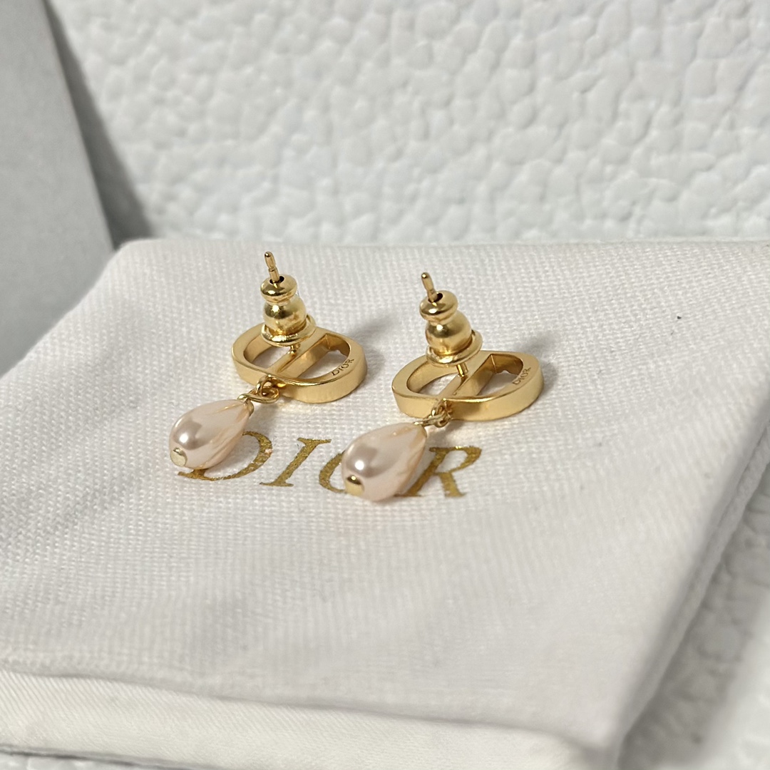 Dior Pink Teardrop Pearl Earrings - Best Replica Jewelry™