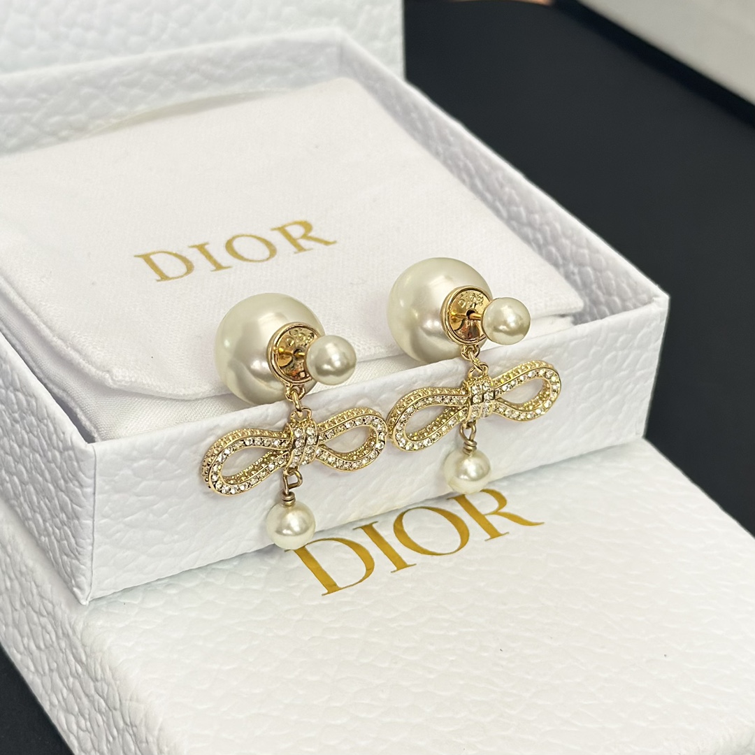 Dior Bow Pearl Earrings - Best Replica Jewelry™