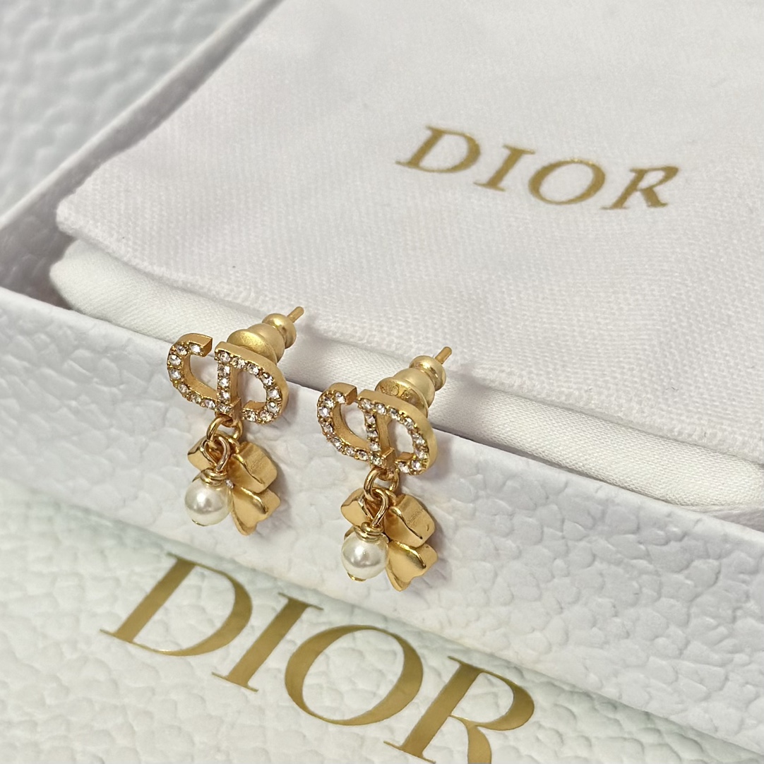 Dior Four Clover Pearl Earrings - Best Replica Jewelry™
