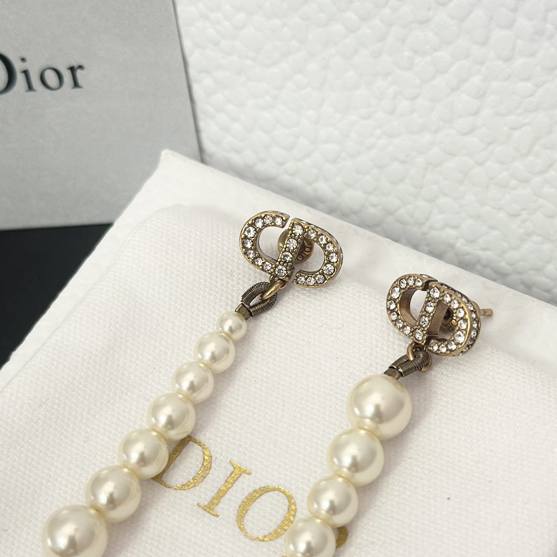 Dior Asymmetric Tassel Pearl Earrings - Best Replica Jewelry™